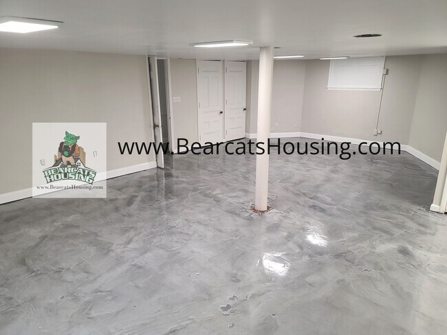 Photo - Chestnut & Seminiary Unit Pool House