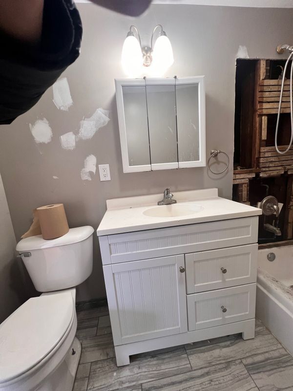 Photo - 1983 Central Ave