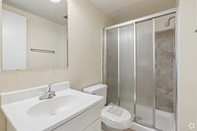 Den, 2BR, 2BA - 1,076SF - Primary Bathroom