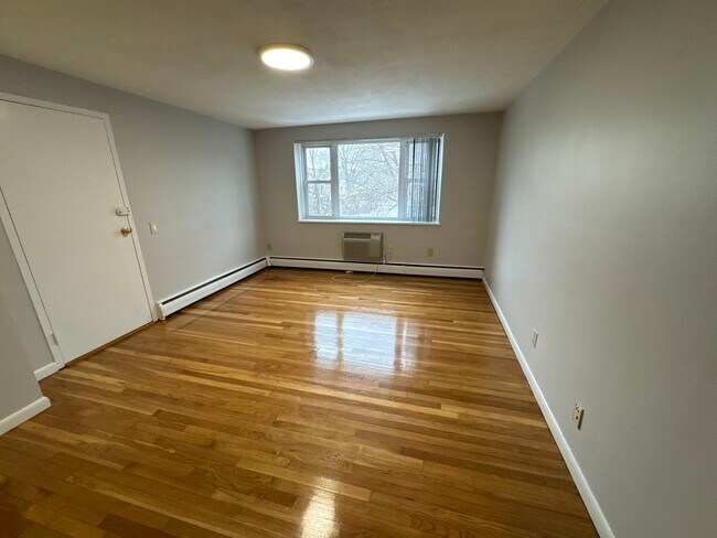 Photo - 90 Babcock St Unit 21