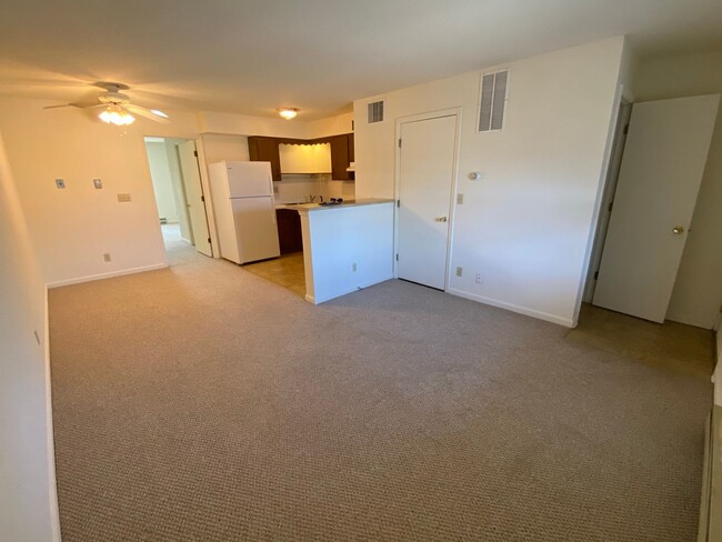 Photo - 307 & 311 W. Birch