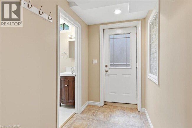 Photo - 15 Pelham Dr