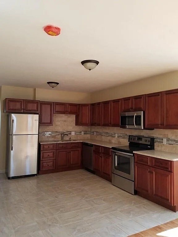 Photo - 121 Winfield St Unit 3