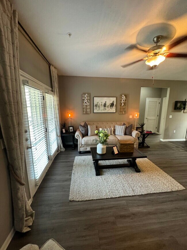 Photo - 1032 Farm to Market Road 2931 Apt #0116, A... Unidad 0116