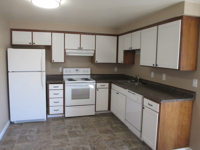 Photo - 3322 NE Lancaster St Unit Apt 4