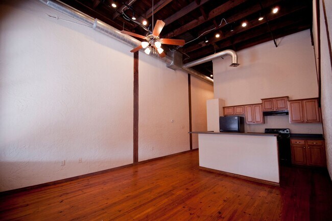 Building Photo - Stove Works Lofts 204 Unit SW 204