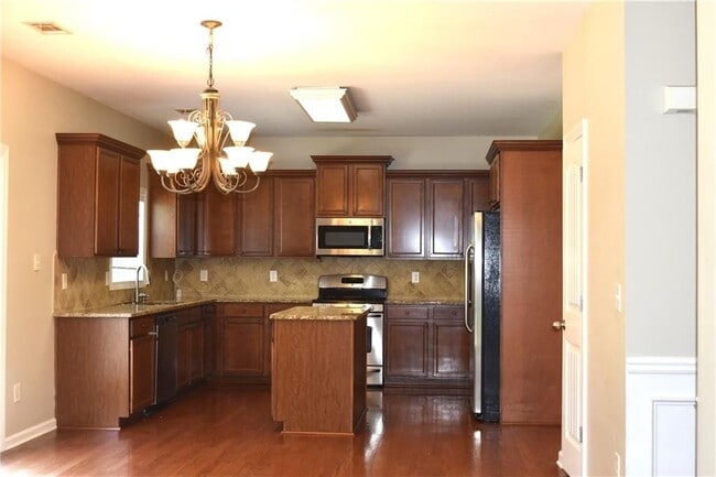 3327 Edenridge Ct