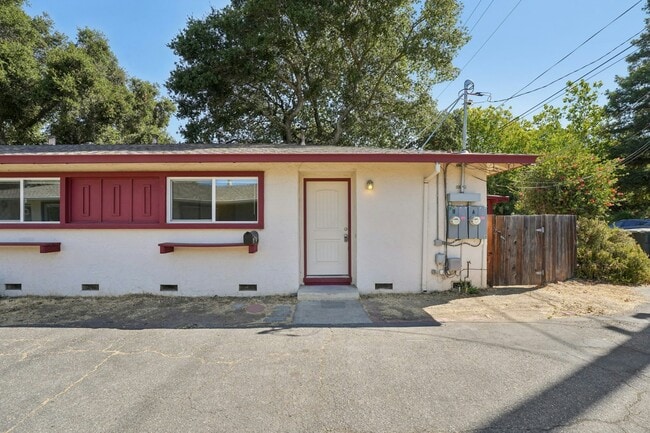 Photo - 135 Warren Ave
