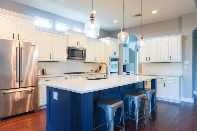 Photo - 102 Indigo Run Cove