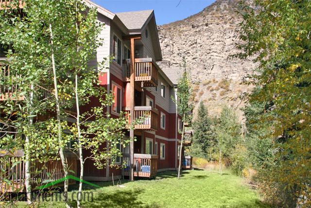 Kayak Crossing - Kayak Crossing Apartments