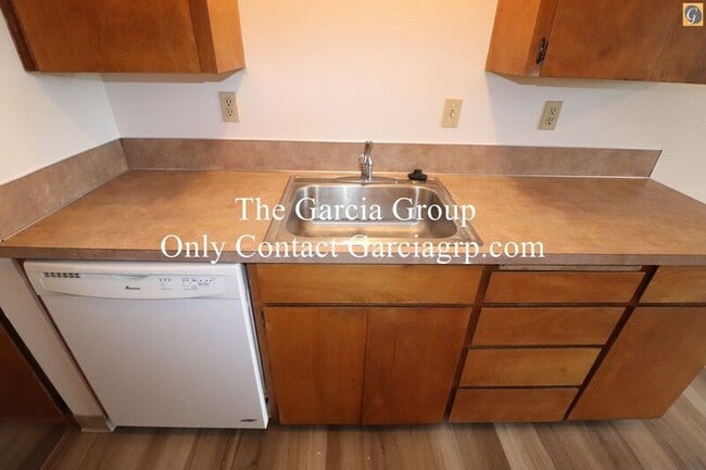 Photo - 3712 S Kelly Ave Unit # 5