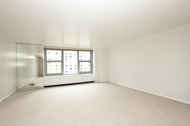 Photo - 777 N Michigan Ave Unit 1509
