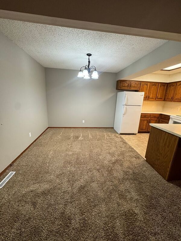 Photo - 296 Streamside Ct