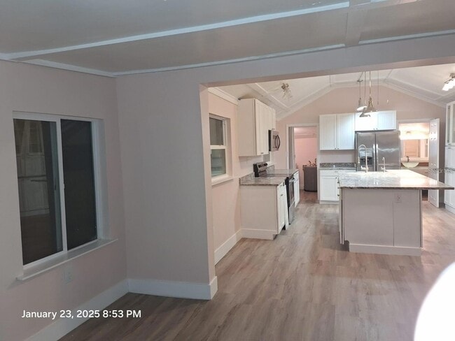 Photo - 6505 Oelsner St