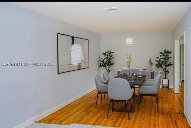5911 SW 6th St Unit 2