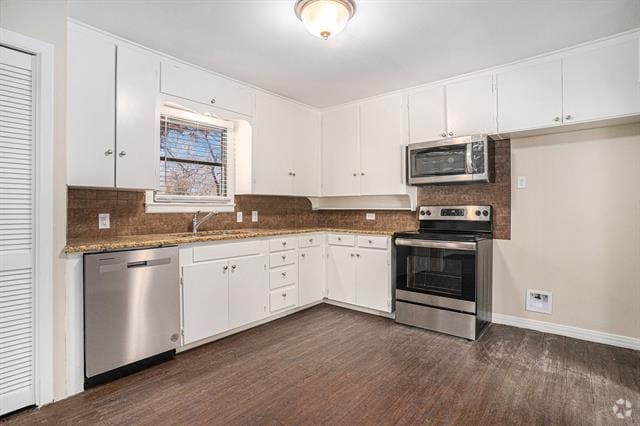 Building Photo - 3562 South Dr Rental