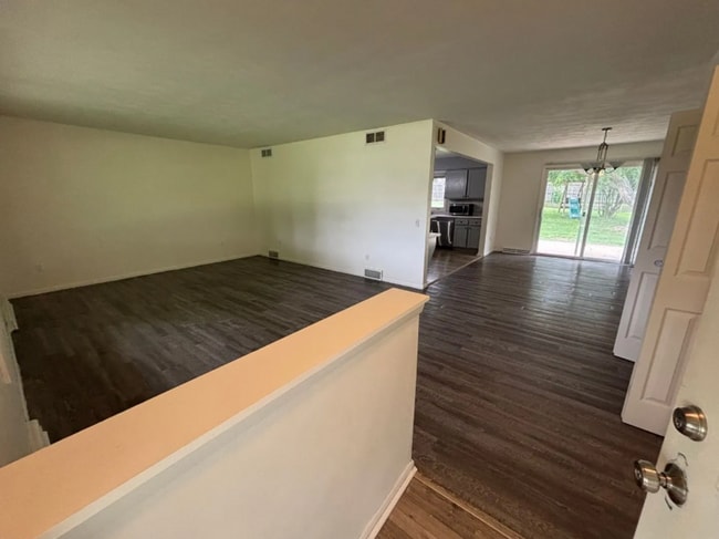 Photo - 5305 Carnation Wy