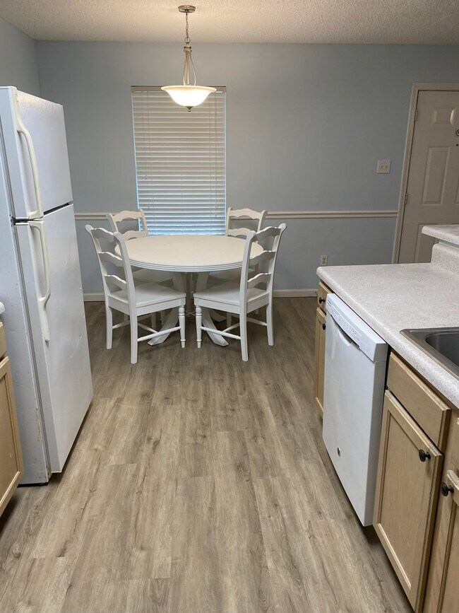 Photo - 5080 Gautier Vancleave Rd