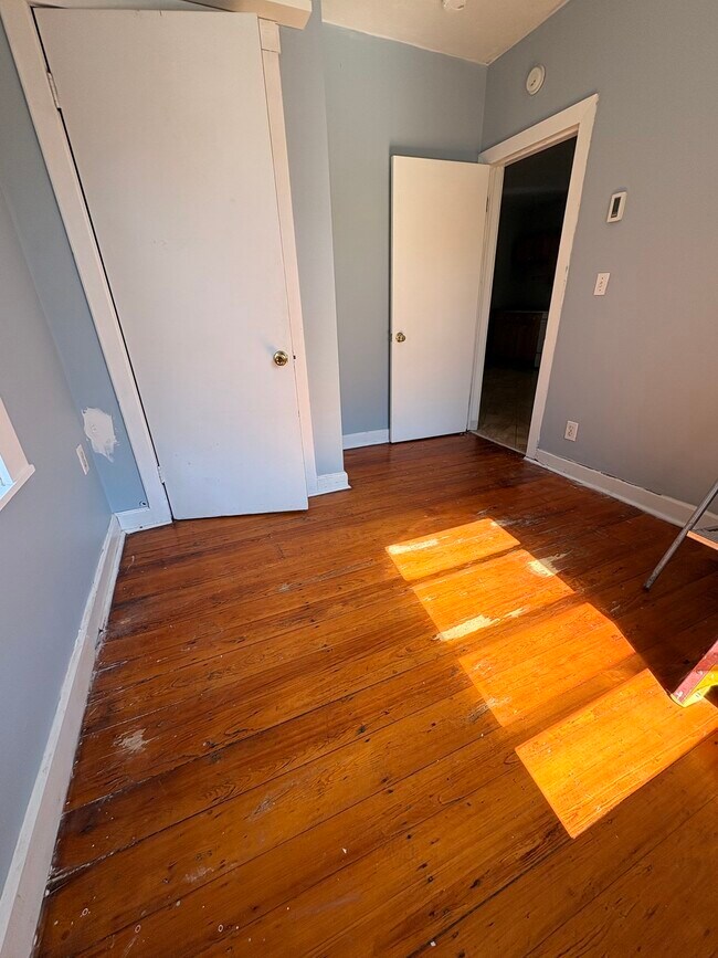 4 Ashley St Unit 2