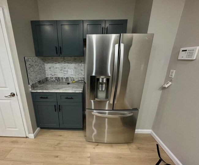 Photo - 1961 N Croskey St