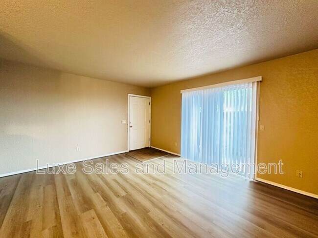 3200 W Britton Rd Unit 19