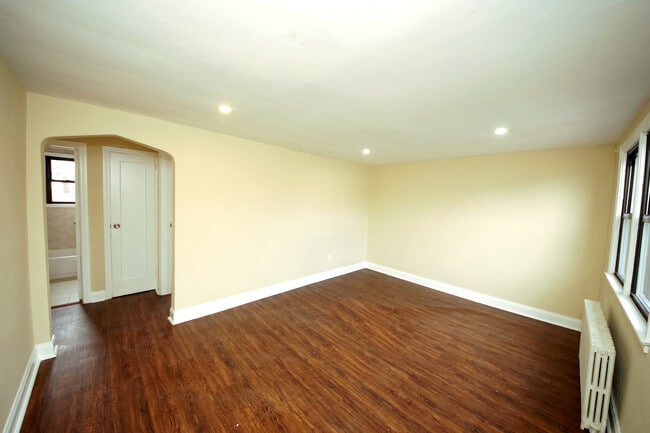 Photo - Hamilton Garden Apartments