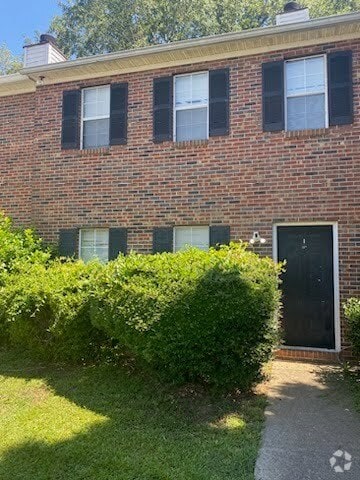 Building Photo - 915 Joseph club dr Rental