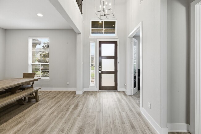 417 Ripple Edge Ct