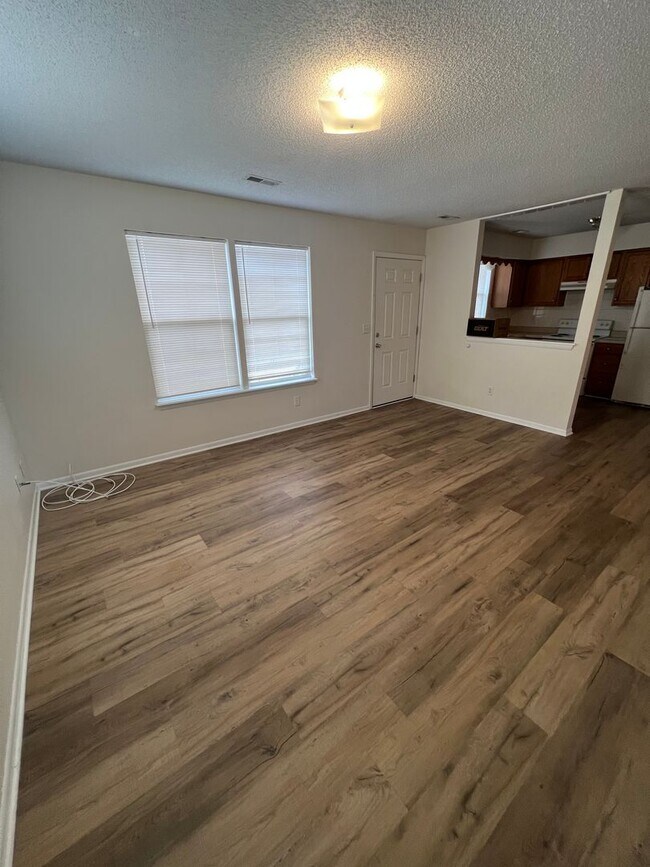 Photo - 1810-1812 Creasy Springs Rd Unit 1810 Creasy Springs Rd