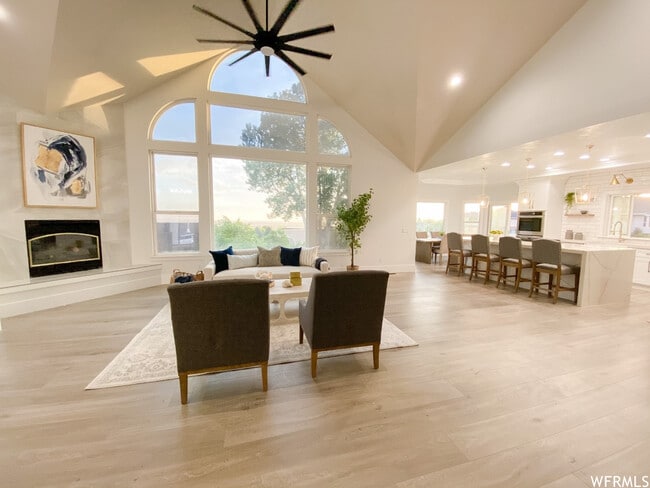 Photo - 3403 Mountain Rd