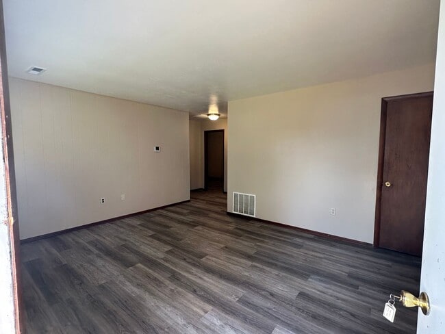 Photo - 607 E Jefferson Ave Unit EJ607