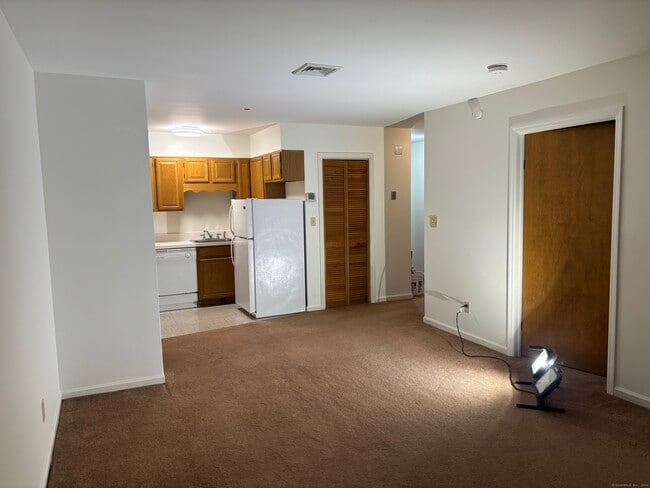 Building Photo - 181 Westport Ave