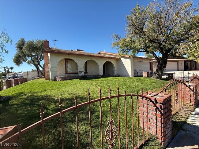 Photo - 3611 Rosewood St