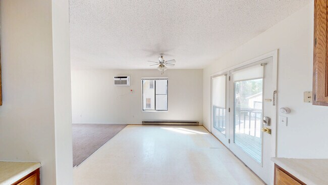 795 N Maple Rd