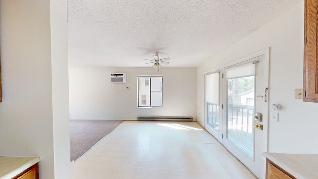 Photo - 795 N Maple Rd