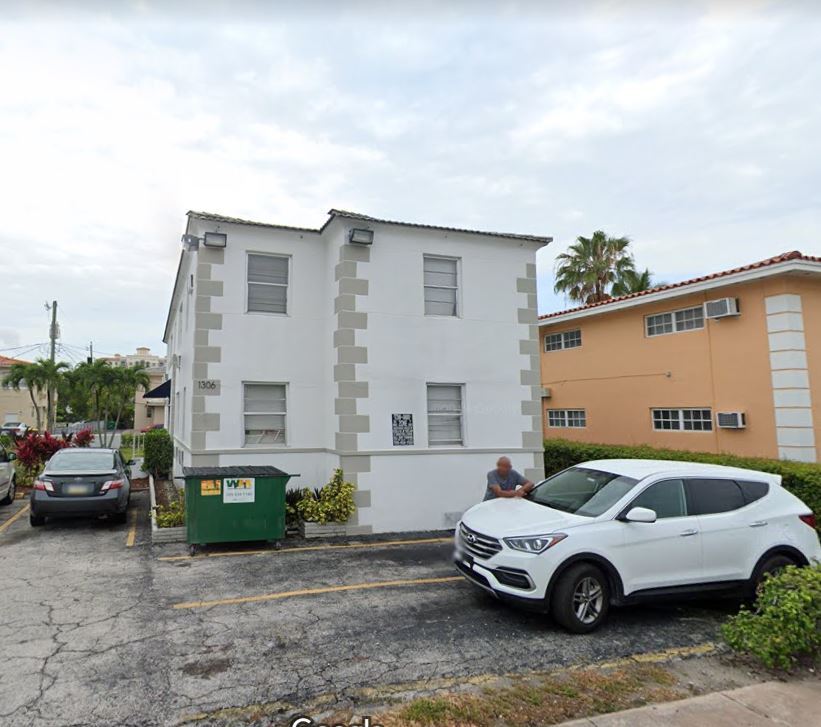 1306 Douglas Rd Apartments For Rent in Coral Gables, FL