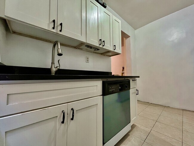 Photo - 536 Fort Washington Ave Unit A