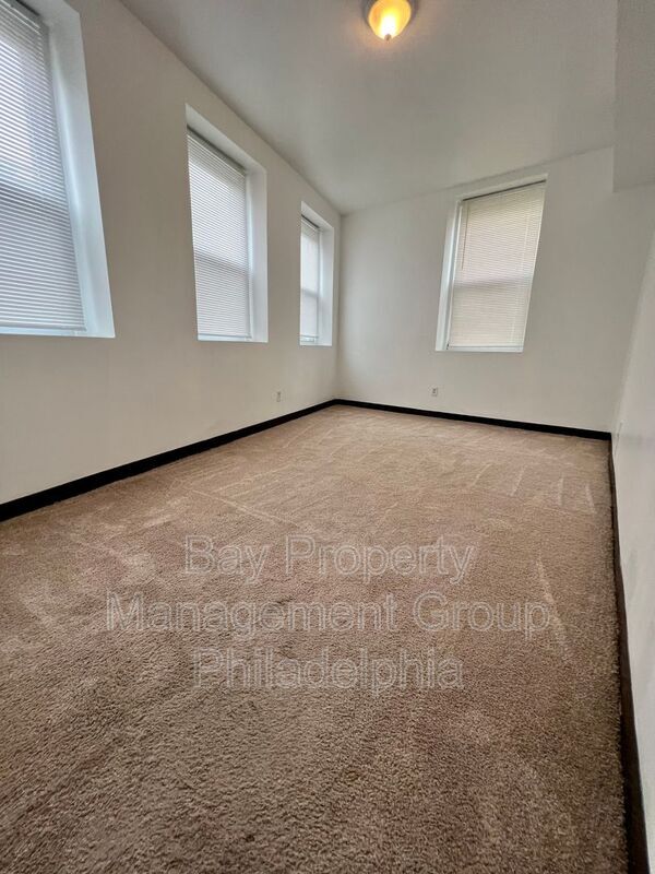 Photo - 4730 Wyalusing Ave Unidad 1F