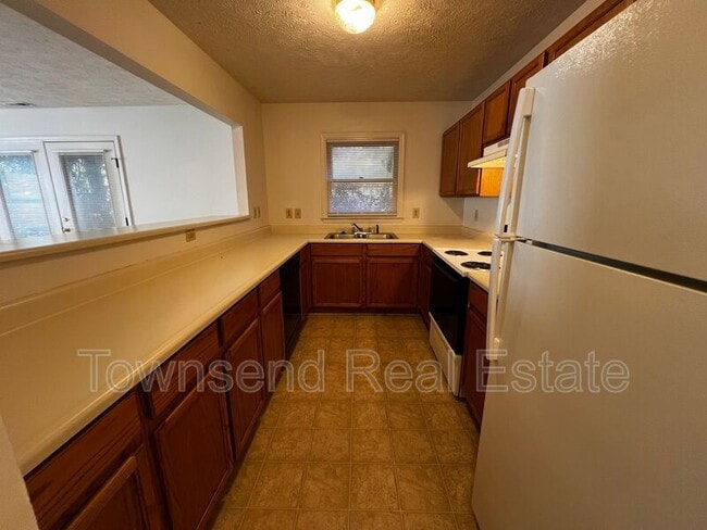 Photo - 1012 Ancestry Dr