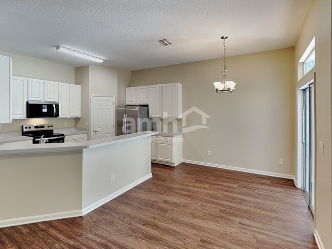 Photo - 1829 Keswick Rd