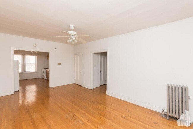 Building Photo - 1 bedroom in Chicago IL 60640 Unit 5137-2 Rental