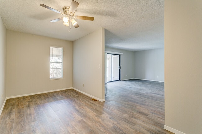 Building Photo - 1140 Holli Springs Ln Unit D