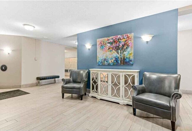 Photo - 130 Demont Ave