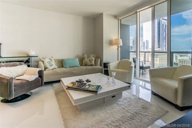 Photo - 50 Biscayne Blvd Unidad 1807