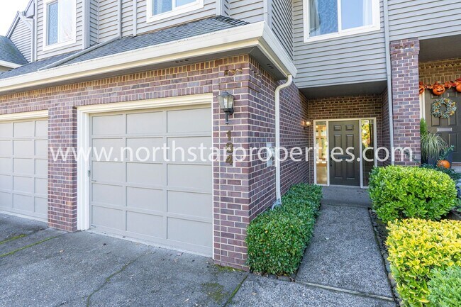 Photo - Lake Oswego First Addition Townhome