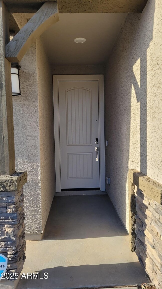 Photo - 15998 W Smoketree Dr
