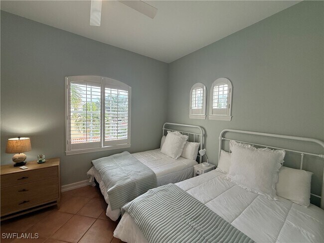 Building Photo - 2659 Bolero Dr Unit 3