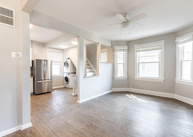 Photo - 2709 Griffiths Ave
