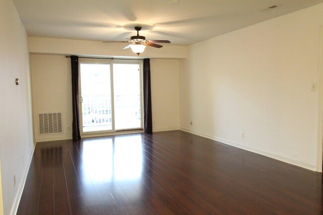 Photo - 102 Chesterfield Ln Unit 202
