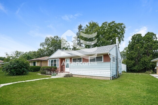Photo - 5251 N 83rd St